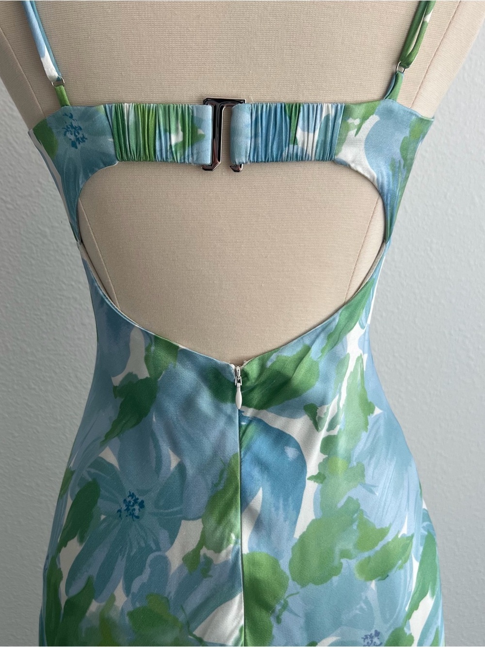 ASTR Bellerose Dress Blue Green Floral - Picture 13 of 14